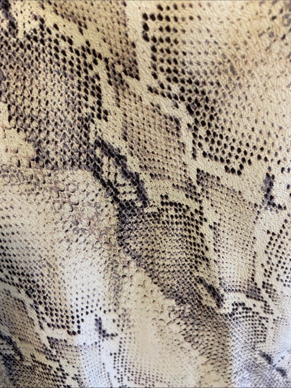 Babaton Snake Print Beige and Grey 💯% Silk V-Neck Camisole. Size Medium. - Picture 2 of 9
